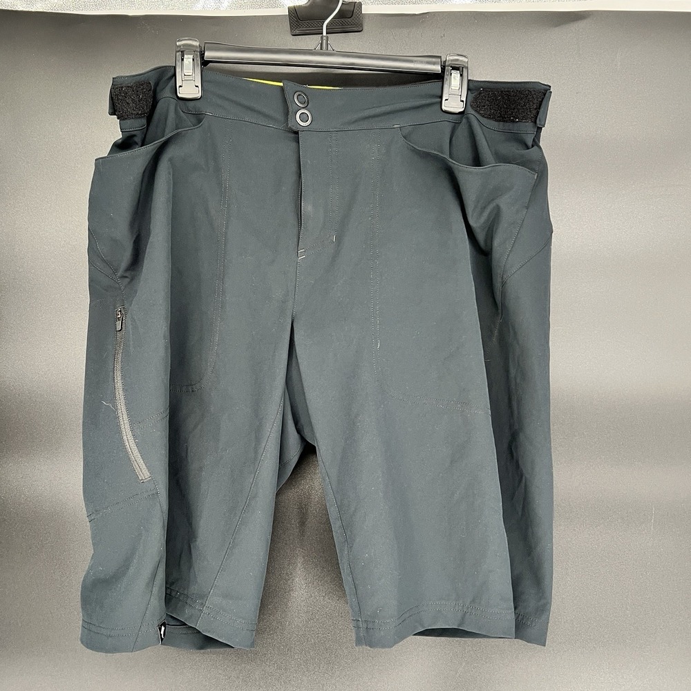 Specialized Padded Cycling Shorts Black Size‎ 40 Pockets Adjustable Waist